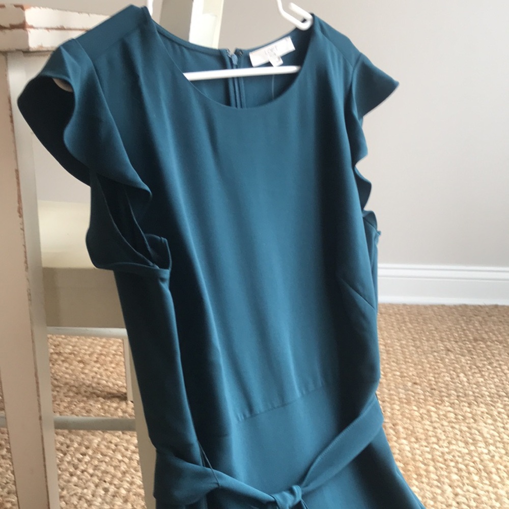 New with Tag: LOFT Flutter Sleeve Dress. Size 18